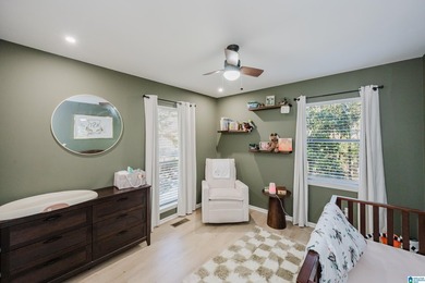 NICLEY REMODELED HOME ON A QUAINT STREET W 3 OTHER HOUSES - photo 21