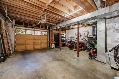 NICLEY REMODELED HOME ON A QUAINT STREET W 3 OTHER HOUSES - photo 25