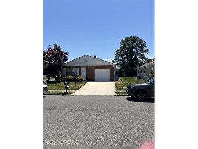 Welcome to comfortable carefree living! maintained 2bdr 2 bath - photo 1
