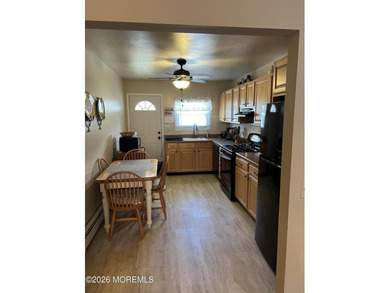 Welcome to comfortable carefree living! maintained 2bdr 2 bath - photo 4