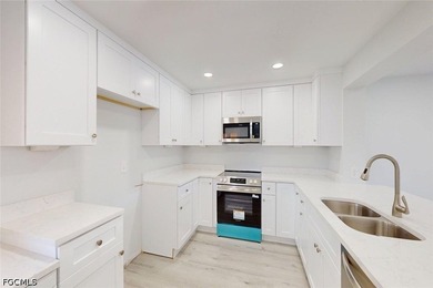 Stunning 2-bedroom, 2-bath condo at Sandarac offering the - photo 8