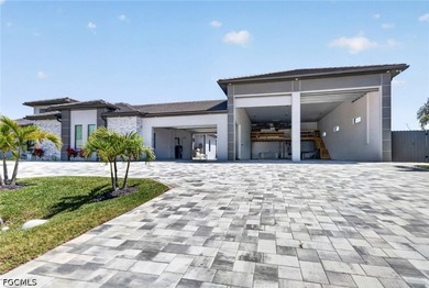 2024 Custom-built luxury home on the Water with Gulf access - photo 3