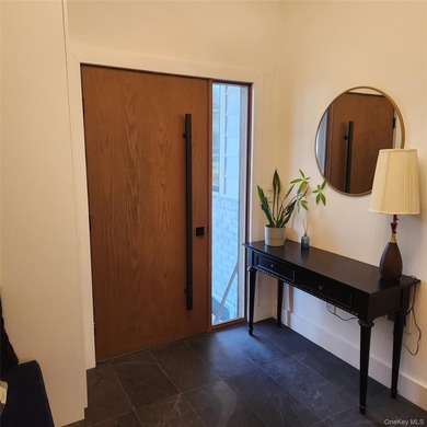 Welcome to this newly renovated (2025) midcentury modern - photo 5