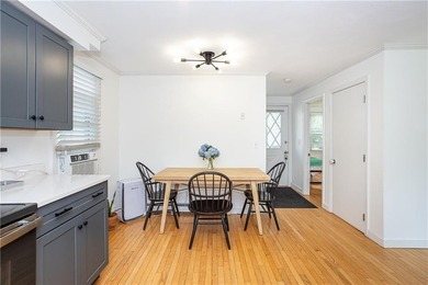 Bright, comfortable, and well-situated, this 3-bedroom, 2-bath - photo 6