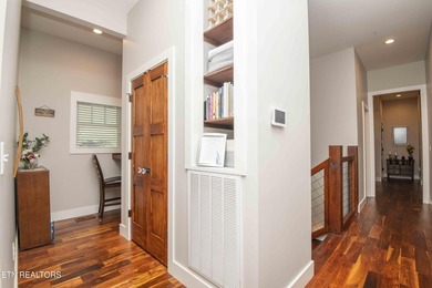 Lake Living on Watts Bar. This custom-built craftsman style home - photo 30