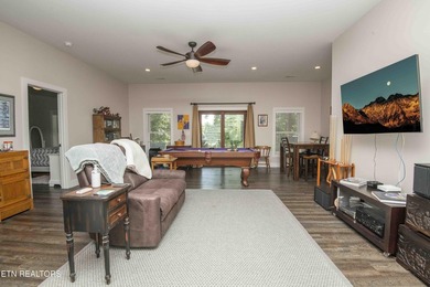 Lake Living on Watts Bar. This custom-built craftsman style home - photo 32