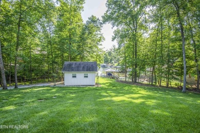 Lake Living on Watts Bar. This custom-built craftsman style home - photo 45