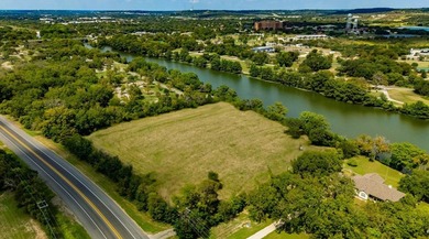 **ONE-OF-A-KIND WATERFRONT PROPERTY ON THE GUADALUPE RIVER & - photo 9