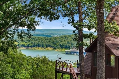 Fully furnished and cozy A-frame cabin situated on four lots in - photo 1