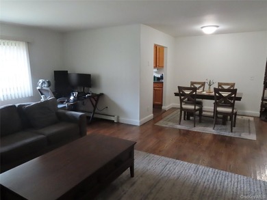 Welcome to this beautifully updated, main level, deluxe size - photo 5