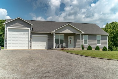 Lake Home For Sale in Russell Springs, Kentucky