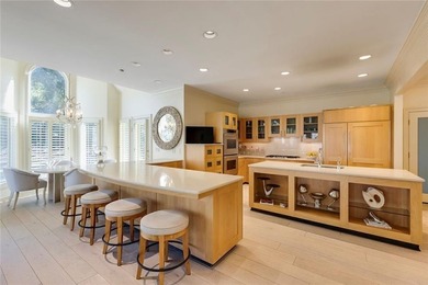 Tucked away on a private cul-de-sac in the highly sought-after - photo 19
