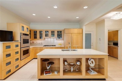 Tucked away on a private cul-de-sac in the highly sought-after - photo 22