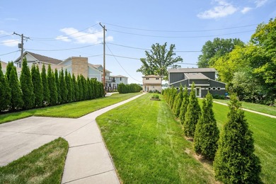 Enjoy the best of Little Muskego Lake in this beautifully - photo 24