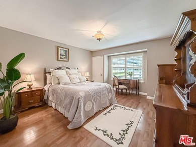 Wake up each morning to peaceful mountain views right outside - photo 27