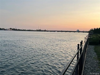 WATER VIEWS at the historical Shoreline East! Unlike the other - photo 29