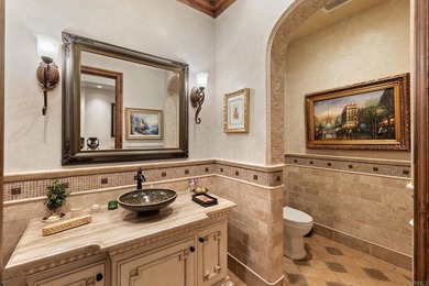 Welcome home to this extraordinary, private single-level estate - photo 33