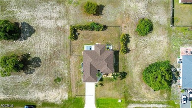 OUTSTANDING OPPORTUNITY to own a MOVE-IN READY TURNKEY 3/2 w/ - photo 42