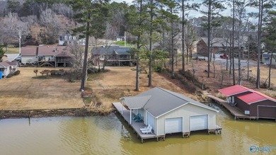 WATERFRONT HOME IN GUNTERSVILLE, AL CITY LIMITS!! Photos can't - photo 47