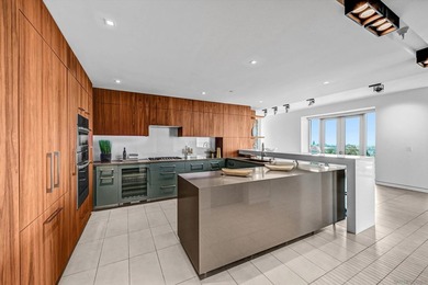 A rare opportunity to own an entire floor in one of Banker's - photo 8