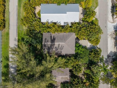 LOCATION, LOCATION, LOCATION! No HOA and ideally situated just - photo 3