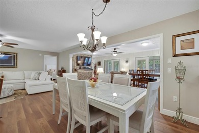Welcome to this absolutely stunning 2-bedroom, 2-bath, 2-car - photo 8