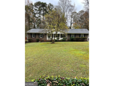 Swan Lake Home For Sale in Stockbridge Georgia