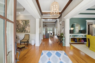 Welcome to this stunning custom-built 6-bedroom, 5.5 bathroom - photo 11