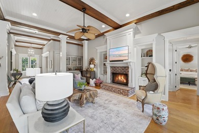 Welcome to this stunning custom-built 6-bedroom, 5.5 bathroom - photo 18