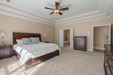 Over 4,200 square feet, 2 bedrooms downstairs, walk-in closets - photo 18