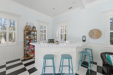 Welcome to this stunning custom-built 6-bedroom, 5.5 bathroom - photo 40
