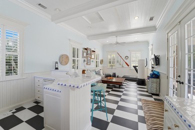 Welcome to this stunning custom-built 6-bedroom, 5.5 bathroom - photo 42