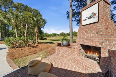 Welcome to this stunning custom-built 6-bedroom, 5.5 bathroom - photo 43
