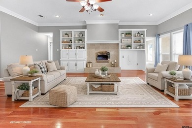 Welcome to 532 Dogwood Lane in the gated Hideaway Lake community - photo 4