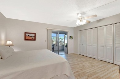 Light, Bright & Beautiful! Welcome to this spacious and stylish - photo 14