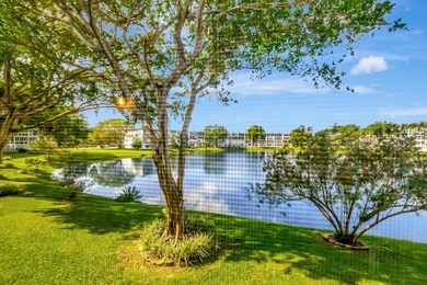 Light, Bright & Beautiful! Welcome to this spacious and stylish - photo 22