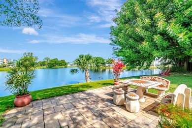 Light, Bright & Beautiful! Welcome to this spacious and stylish - photo 24
