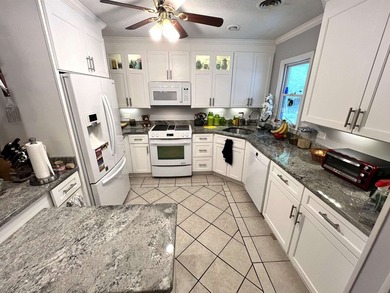 LOCATION! PRIVATE BACKYARD OASIS!! IN-GROUND SALTWATER POOL!!! - photo 5