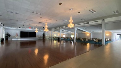 Light, Bright & Beautiful! Welcome to this spacious and stylish - photo 44