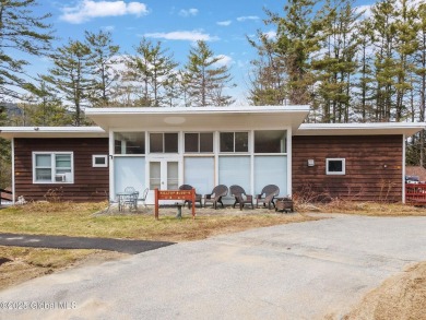 Lake Condo For Sale in Warrensburg, New York