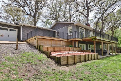 Welcome to this Beautifully Updated Ranch-Style Home! - photo 3