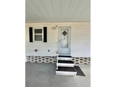 Welcome to this beautifully maintained 1,104 square foot - photo 6