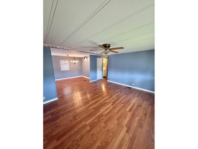 Welcome to this beautifully maintained 1,104 square foot - photo 10