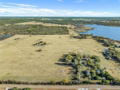 Lake Acreage For Sale in Terrell, Texas
