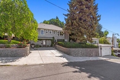 Upper Klamath Lake Home For Sale in Klamath Falls Oregon