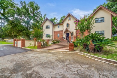 Welcome to Sherwood Heights Condominiums-where peaceful living - photo 1