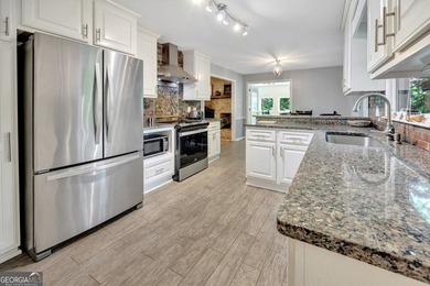 Move-In Ready Lake-View Retreat on Two Private Lots in Turtle - photo 12