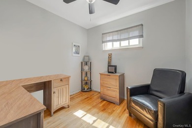 Immaculate, move-in ready multi-level home located in the heart - photo 15