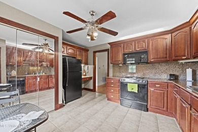 Welcome to Sherwood Heights Condominiums-where peaceful living - photo 8