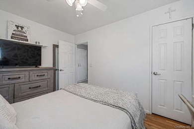 Immaculate, move-in ready multi-level home located in the heart - photo 19